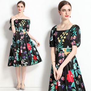 Girl Boutique tryckt klänning Kort ärm blommig klänning 2023 Summer Autumn Printed Dress High-End Fashion Lady Dresses Party Runway Dresses