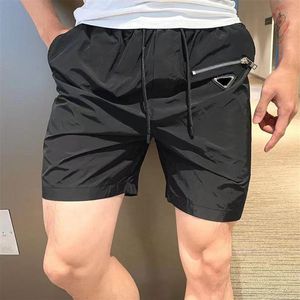 Mans Verão Shorts Designer Homem Calças Curtas Beach Bottoms Com Budge Side Swimwear Unisex Calça Tamanho M-4XL228q