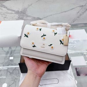 Omuz çantaları C-çantası Klarey Küçük Daisy Organ Çantası Kadın Tasarımcı Moda Flep Küçük Kare Tepe Lüks El Çantası Messenger Vintage Crossbody Cüzdan 230111