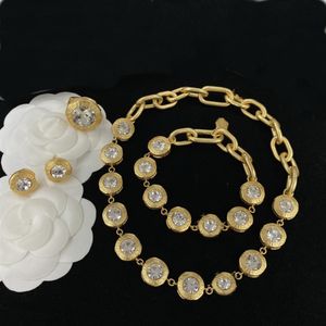 Fashion Designer White Resin Crystal Necklaces Bracelet Earring Rings Set Banshee Medusa Head Portrait 18K Gold Plated Birthday Fe307t