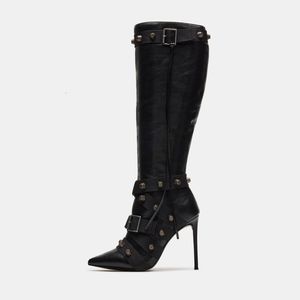 Stiefel Herbst und Winter spitze dünne High Heels Mode Niet Gürtelschnalle Party Damen 45 großes Knie 230907