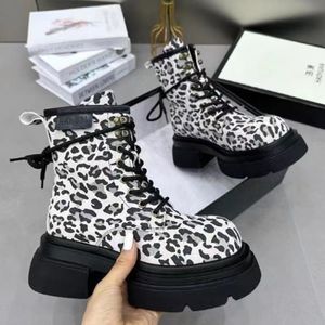 Boots Winter Platform Chelsea Women Ankle Snow Flats Shoes Designer Lace Up Goth Punk Gladiator Motorcycle Botas 230907