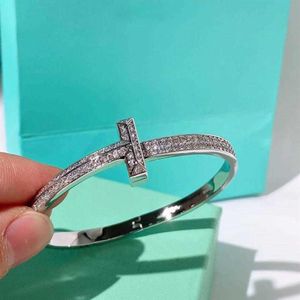 charm designer Stainless Imbue Diamond T Shape locks bracelet for men Women Fashion Jewelry rose gold silver gold love bangle Part206N