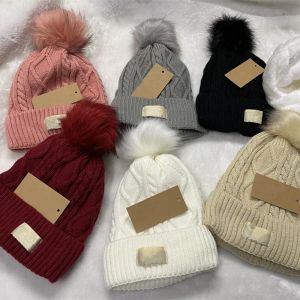 Womens Designer Beanie Hat Warm Autumn Women ugglies Wool Knit Beanie Ladies Cap Spring Skull Hats For Female