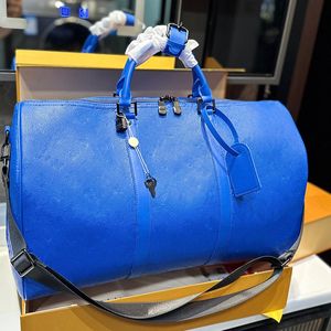 Luxury Designer Fashion Unisex Duffel Bags Totes 2023 A Must-have for Fashion Influencers High Quality Genuine Leather Women and Men Handbags