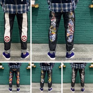 Europäische und amerikanische Designer-Jeans für Herren, schmal, klein, gerade Hose, modischer Druck, Bettlerhose, lockere, vielseitige Freizeit-Jogginghose, schwarze und blaue Jeane