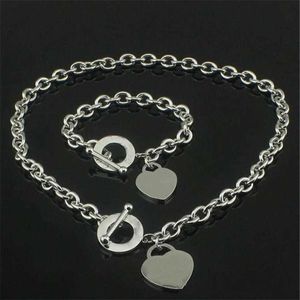 925 Silver Love Necklace Armband Set Wedding Statement smycken Hjärta hänge halsband Bangle Set 2 år 1259R