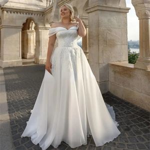 Plażowa sukienka ślubna organza plus size elegancka z ramion ukochana aplikacje linii pociągu pociągiem ślubne sukienki ślubne