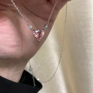 Colares Pingente 2023 Tendência Prata Banhado Rosa Coração Colar Para Mulheres Luxo Charme Espumante Diamante Zircão Jóias