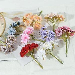 Fiori decorativi 6/36 pezzi/pacchetto Mini bouquet di garofani di seta artificiale per la decorazione domestica di nozze fai da te Scrapbooking corona regalo artigianale