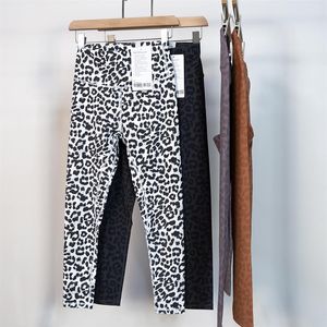 LL Leopar Hizalama Taytlar Yoga Pantolon Kadın Yüksek Bel Swearpants Cheetah Spor Fitness Dokuzuncu Sıkı Pantolon 25 241o