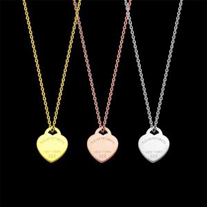 2022 Fashion New T Letter Pendant Necklace Brand Classic Heart Shaped Designer Necklace Men&Women Couple Stainless Steel Necklaces235k