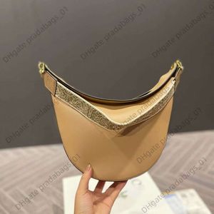 Lowes Underarm Bag Purses Handväskor Damer High Beauty Celebrity Light Luxury French High Grade Classic Brodery Wide Shoulder Strap New Crescent Bag