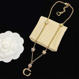 Collana di moda Braccialetti di design Gioielli Ciondolo di lusso Regalo di nozze Catena Piatto d'oro Collane di diamanti per le donne 4YAC