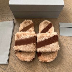 Women Wool Slides Winter Fur Slippers Designer Warm Indoor Furry Fashion Ladies Slides Casual Sandals With Box Size 35-41 NO468