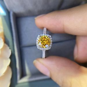 High Quality Yellow Gem Moissanites 2 Carat Color Mossant Diamond Ring Sier Charm Engagement Wedding Ring for Women Hip Hop Jewelry Gifts