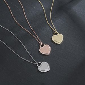 Mode lyxig pärlhalsband återvänder till hjärttagerier smyckesdesigner guld silver rose med diamanter halsband party judeller287p