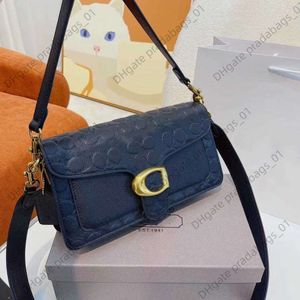 Bag 2023 New Western Style Messenger Bag läder Bacchus Bag Top Grade Populära armhålor One Shoulder Big Brand Women's Bag