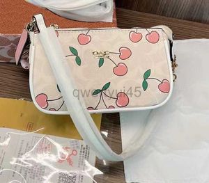 Totes Cherry Undermail Wrap Fragrant Designer Bag Pingente Cherry Pingente ombro oblíquo Bolsa de corpo transversal Bagh240419