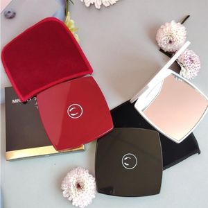 Designer składane lustra klasyczne kolory kobiety litera c Portable Makeup Mirror gładkie lustra kosmetyczne makijaż narzędzia 265n