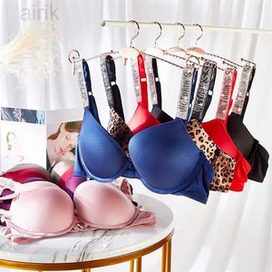 Vs Rhine Stone Underwear Women Set Brand Design Sexig underkläderuppsättning Sömlös push -up trosor bh -uppsättningar plus storlek röd rosa bh y0911288q