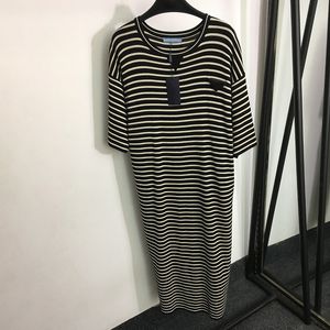 Vestido listrado clássico feminino, saia casual solta, manga curta, vestido plus size, personalidade ao ar livre, vestido longo