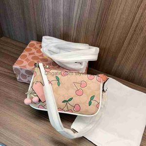 Neue Totes Sommer Kirschbeutel Kirsch Umhängetasche Leichte Luxusbeutel Leder unter Schulterkettenbeutel Tasche Tasche15stylishyslbags