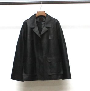 2024New Tote Sheepskin Short Workwear Lapel Leather Jacket Coat Läder omarbetning för kvinnor