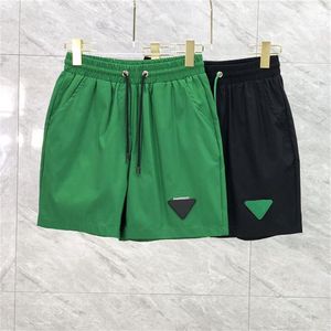 Costumi da bagno da uomo Moda Brand New Triangolo verde Costume da bagno standard Casual Cinque minuti Pantaloni da spiaggia Pantaloncini da uomo Estate sottile Spo253k