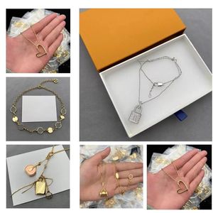 Luxury Fashion Choker L Necklace Designer Jewelry Wedding Diamond 18K Gold Plated Platinum Letter pendants with box209O