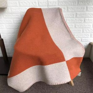 Classica Coperta in cashmere All'uncinetto Federa in morbida lana Plaid caldo portatile Divano letto In pile Asciugamano lavorato a maglia Mantella 140x170 cm Bl226j