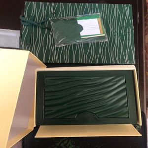 Luxury Watch Giftvarious Watch Cases Box Wood Paper Material GRÖN LITT MANUAL TAG CARD SAPPHIRE Vattentät betalningsalternativ256m