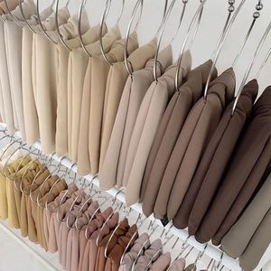 Halsdukar Ramadan Chiffon Hijab Scarf 72175cm Solid Color Muslim Fashion Shawl Headsves för Women Islam Headwraps Ladies Veil 230909