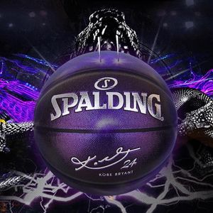 Spalding 24K Black Mamba Commemorative Edition Basketballball Bälle Merch PU verschleißfest Serpentin Größe 7 Perlviolett2455