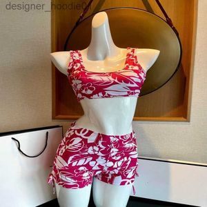 Costumi da bagno da donna Bikini Moda Costumi da bagno da donna sexy Costumi da bagno di vendita caldi Spedizione gratuita Donne Lettera Stampa Set corto Perizoma Reggiseno Beach Party Push Up Fasciatura Balneazione Su