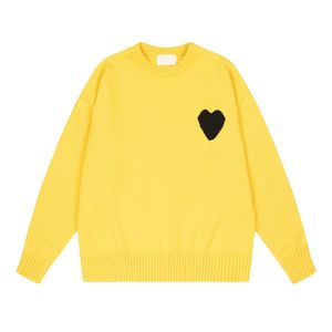 Mens Paris Fashion Designer Knitted Sweater Embroidered Red Heart Solid Color Big Love Round Neck Short Sleeve Amisweater Am i Pullover Uch5