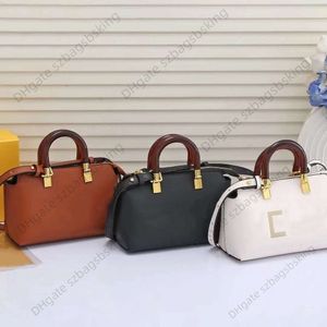 Moda tasarımcı el çantası markası mini yastık çantası çanta lüks sert tutamak taşınabilir kadın el çantası klasik mektup bir omuz crossbody çanta