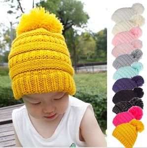 Morbido Cappello Del Bambino Autunno Inverno Delle Ragazze Dei Ragazzi Cappelli Caldi Berretto Neonato Colore Della Caramella Lavorato a Maglia Pom Pom Cappello Berretti di Cotone per Bambini accessori