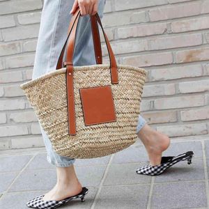 Designers sacos de praia estilo clássico moda bolsas bolsa de ombro feminina pura mão tecido sacos palha compras férias summer248m