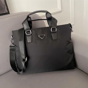 Designer Portfölj Nylon Laptop Bag Men Women Business Handbag Axel Mens Väskor Messengers Bag Luxury Brand Briefs Clutch255V