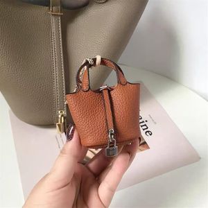 Luxurys Schlüsselanhänger, Schlüsselanhänger, Handtaschen, Haken, Designer-Taschen, Kleiderbügel, Airpods-Hüllen, Kopfhörer, Zubehör, Mini-Umhängetasche, Clutch-Tasche, Damen, 213 m