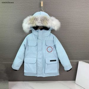 Kinder Daunenmäntel Jacke Babykleidung Kind Winterkleidung mit Abzeichen Dicke Kapuze Warme Oberbekleidung für Mädchen Jungen Wolf Pelzkragen Oberbekleidung