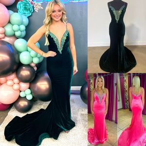 Stretch Velvet Evening Dress 2024 Long Deep V-Neck Crystals Pageant Prom Birthday Cocktail Party Gown for Lady Saudi Arabia Emerald Flamingo Custom