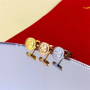 Designer Love Stud Brincos Marca Mulheres Charme Stud Brincos de Marca de Alta Qualidade Luxo Amor À Prova D 'Água e Não Fade Carta Brincos de Aço Inoxidável