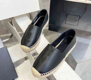 新しい23SSファッションブランドデザイナー名レディースハンドメイドシューズストローフィッシャーマンのフラットヒールローファーレディース靴