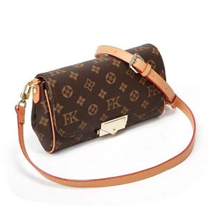 classic womens shoulder bag designer small crossbody bags fashion golden chain brown print plaid luxury handbag simple lady phone 238d