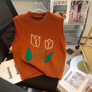 Japanese Fresh Womens Clothing Tulip Flower Vest Round Necklace Sweater Knit Shirt