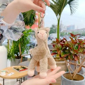 Ny söt härlig alpaca nyckelringar Plush Toy Japanese Alpacas mjuka fyllda får lama djurdockor nyckelchain docka 18 cm grossist 1018