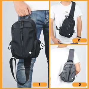 LL YDPF50 MENS SKULD BAG Gym Kör utomhussport Travel Telefonmynt Purse Kista Packar Bag Crossbody Väskor Roliga Pack Messenger 254A