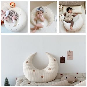 Pillows Pillow For Baby Cherry Embroidery Soft Nursing born Head Cushion Crib Bumper Moon Shape Decorative Breastfeeding 230909